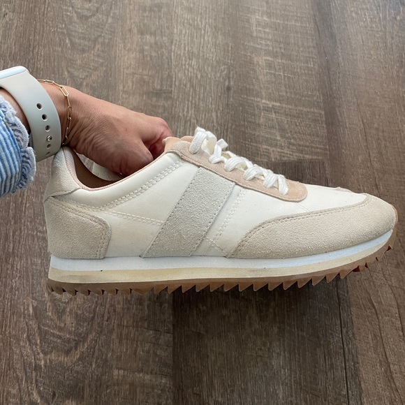 J.Crew Sneaker, size 6 - Picture 2 of 8